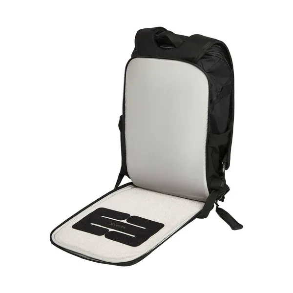 VTX5027_Gamut22L_BP_BK_BackPanel.webp