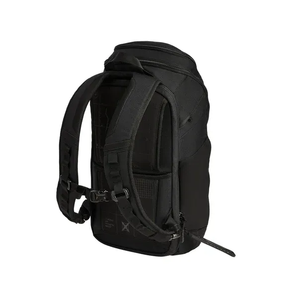 VTX5027_Gamut22L_BP_BK_Back3-4.webp