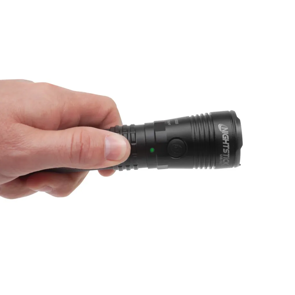 USB-588-T_InHand2.webp