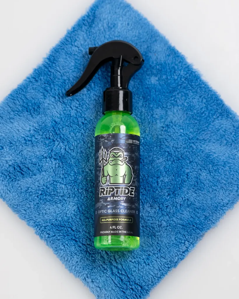Riptide_OpticCleaner_OnTowel_b067f295-3d06-4263-9de2-8eb4b08c1a55.webp