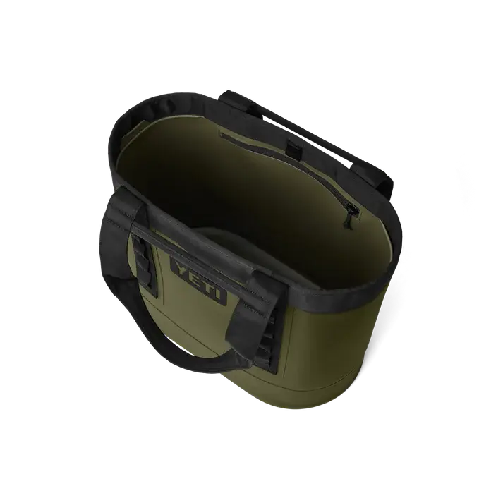 70000001985_18060131318_site_studio_Bags_Olive_Camino_35_3qter_Bracket_12968_Primary_B_2400x2400_6d15d8fa-e804-430f-b3d3-a7b56b283e67.webp