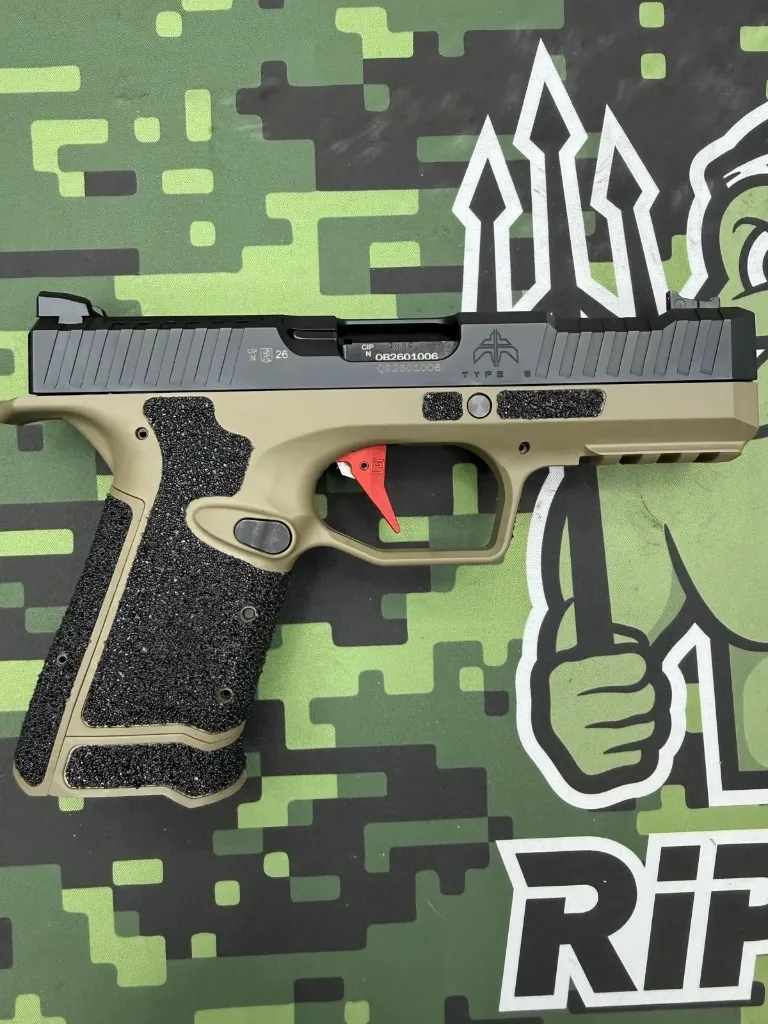 Archon Type B - 5'' - RMR cut - Performance trigger - Black Slide - FDE grip tape - Black Frame